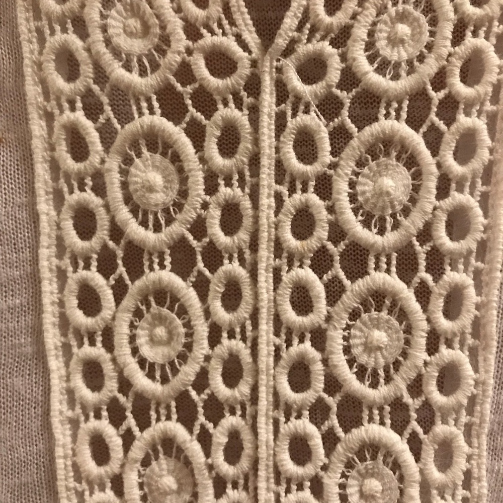 White tunic top - Picture 4 of 7